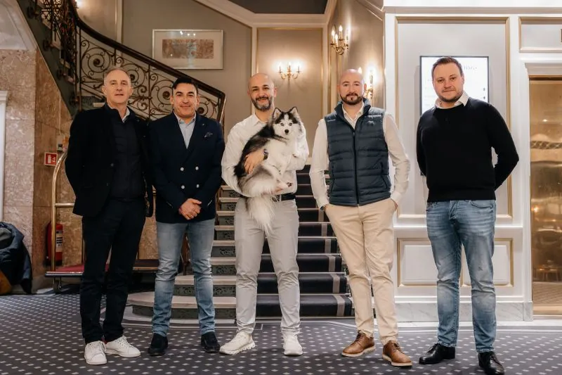 Norge team and office