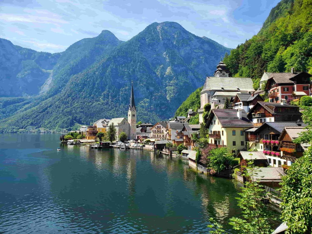 Lakeside view of Hallstatt, Austria
